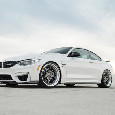 VS TX BMW M4